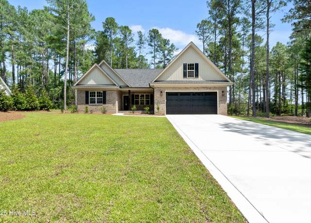 Property at 16661 Forest Fern Ct, Wagram, NC 28396, 3 beds, 2.5 baths