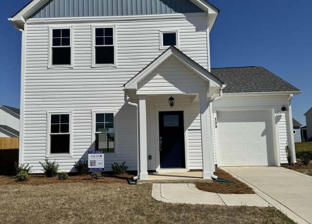 Property at 133 Easy St, Raeford, NC 28376, 3 beds, 2.5 baths