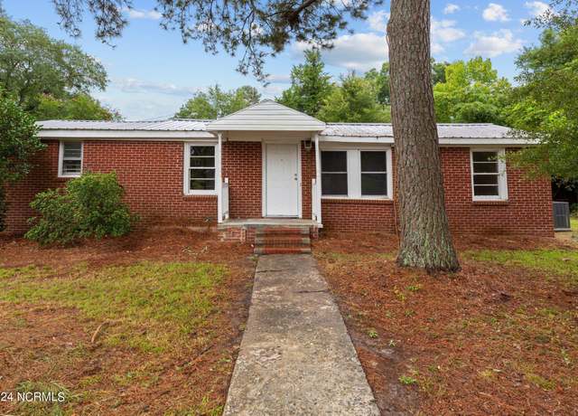 Property at 501 Park St, Robersonville, NC 27871, 3 beds, 1 bath