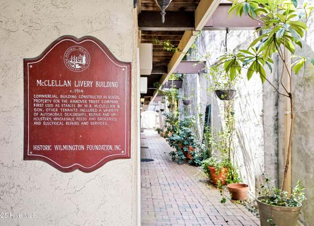 Property at 118 Dock St Apt 11, Wilmington, NC 28401, 1 bed, 1 bath