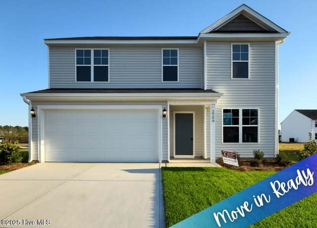 Property at 2209 Roadster Pony Ln, Hope Mills, NC 28348, 4 beds, 2.5 baths