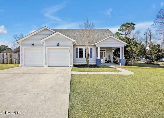 Property at 4424 Winforde Dr, Wilmington, NC 28412, 5 beds, 3 baths