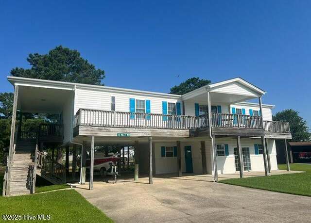 Property at 36 Inlet Way, Chocowinity, NC 27817, 3 beds, 2.5 baths
