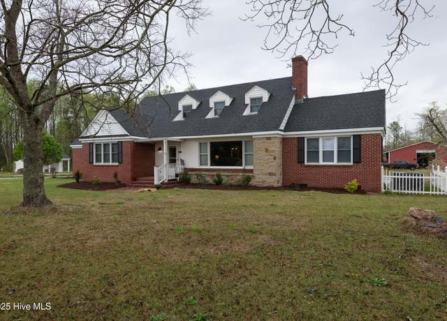 Property at 6062 Nc Hwy 222, Fountain, NC 27829, 4 beds, 2.5 baths