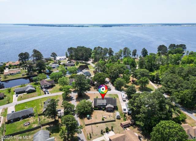 Property at 107 Magnolia Dr, Camden, NC 27921, 4 beds, 3.5 baths