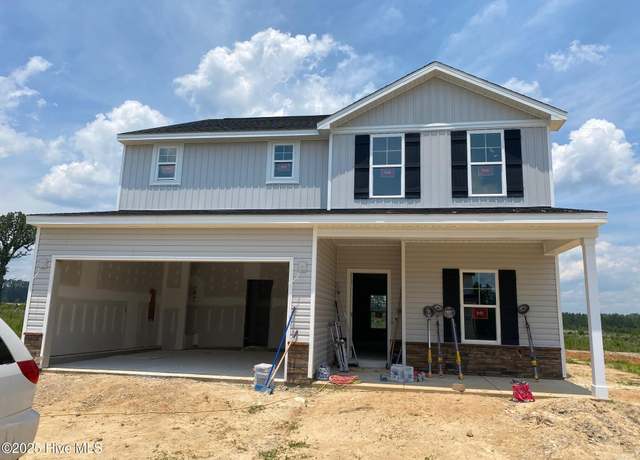 Property at 319 Palomo Pl, Raeford, NC 28376, 4 beds, 2.5 baths
