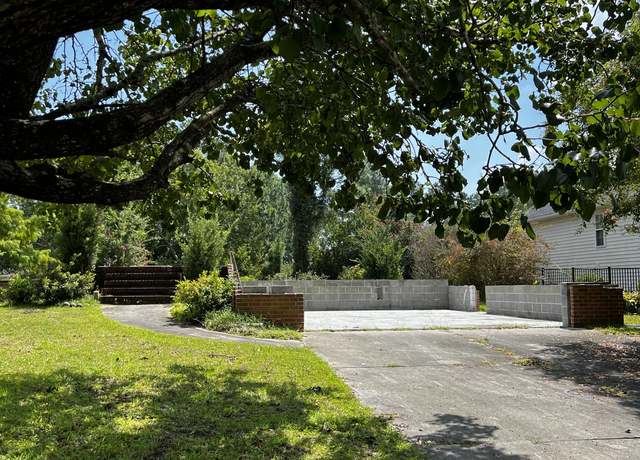 Property at 7012 Brittany Lakes Dr, Wilmington, NC 28411