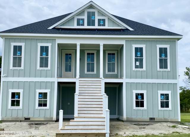 Property at 4007 Tarpon Dr, Oriental, NC 28571, 3 beds, 3 baths