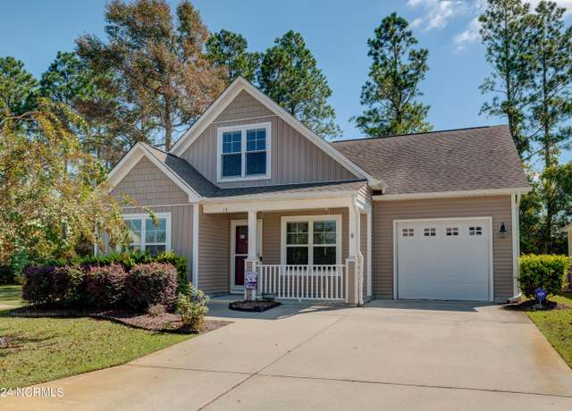 Property at 13 Legacy Dr, Rocky Point, NC 28457, 3 beds, 2.5 baths