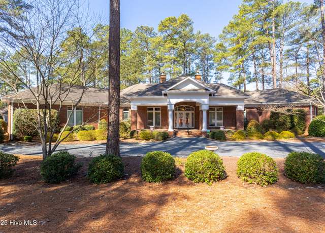 Property at 18 Hobkirk Ct, Pinehurst, NC 28374, 3 beds, 3.5 baths