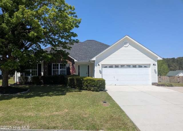 Property at 202 Weeping Hollow Ct, Jacksonville, NC 28546, 3 beds, 2 baths