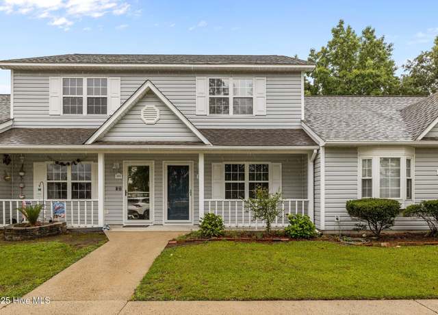 Property at 202 Courtyard W, Newport, NC 28570, 2 beds, 1.5 baths