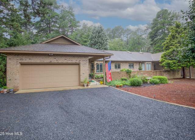 Property at 370 Fairway Ct, Pinehurst, NC 28374, 2 beds, 2 baths