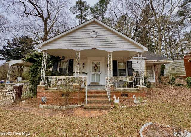 Property at 1113 Morningside Dr, Kinston, NC 28501, 2 beds, 1 bath