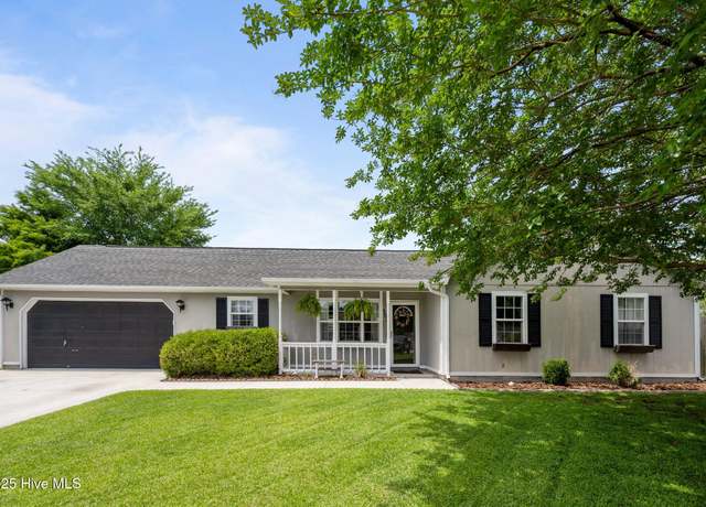 Property at 302 Mertz Ct, Hubert, NC 28539, 3 beds, 2 baths