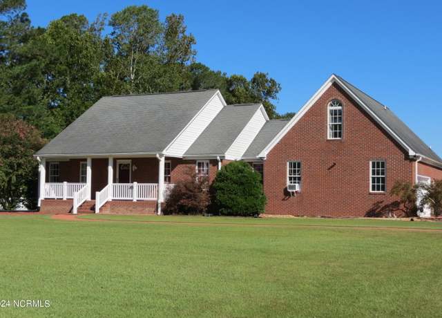 Property at 5926 Kershaw Rd, Oriental, NC 28571, 3 beds, 2.5 baths