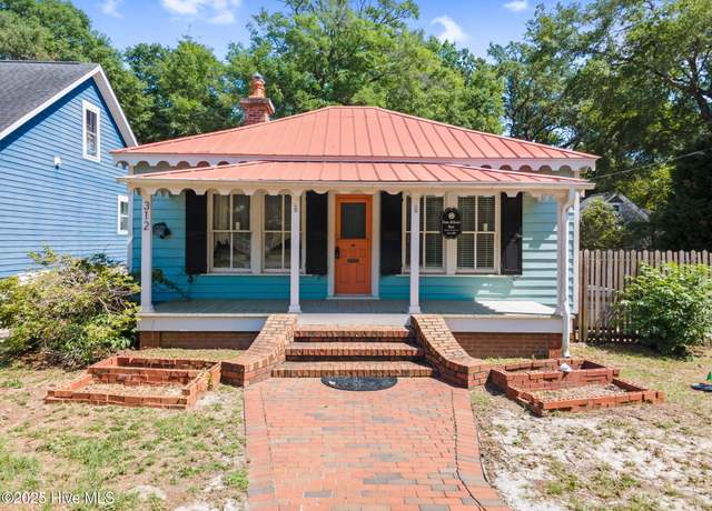 Property at 312 E West St, Southport, NC 28461, 3 beds, 2 baths