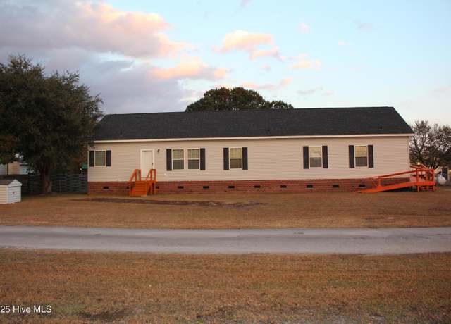 Property at 152 Meadowlark Ln, Newport, NC 28570, 3 beds, 3 baths
