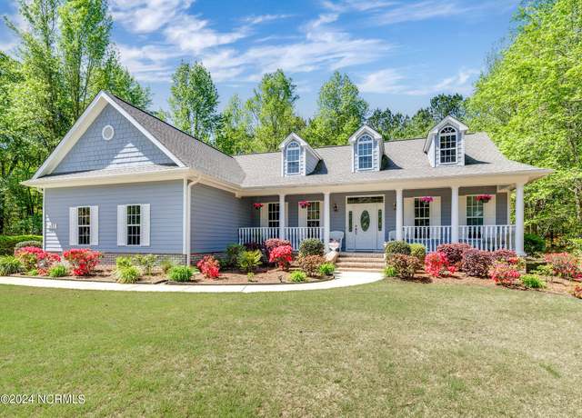 Property at 227 October Glory Dr, Wallace, NC 28466, 4 beds, 3 baths