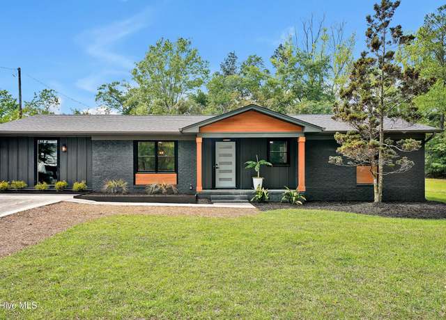 Property at 1317 Avon Ct, Wilmington, NC 28405, 4 beds, 2.5 baths