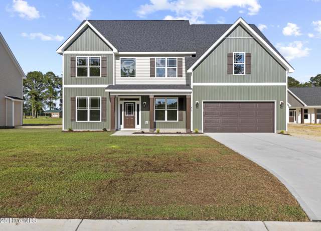 Property at 417 Fore Pl, Jacksonville, NC 28540, 4 beds, 3 baths
