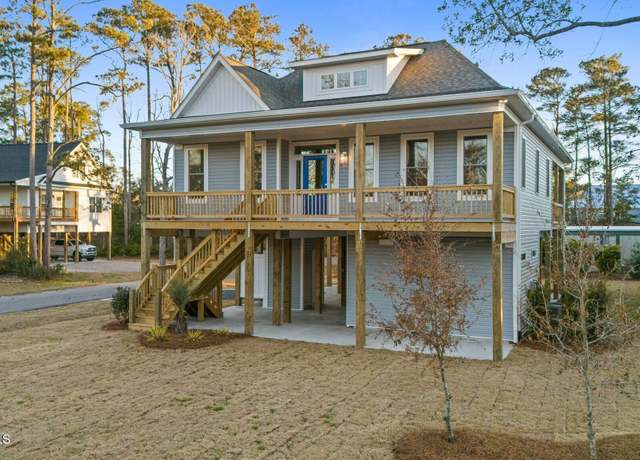 Property at 7105 E Yacht Dr, Oak Island, NC 28465, 3 beds, 2 baths