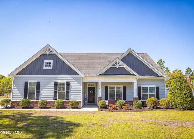 Property at 361 Scrub Oaks Dr, Hampstead, NC 28443, 4 beds, 3 baths