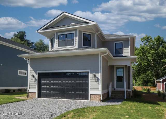 Property at 472 Yadkin Rd, Southern Pines, NC 28387, 4 beds, 3.5 baths