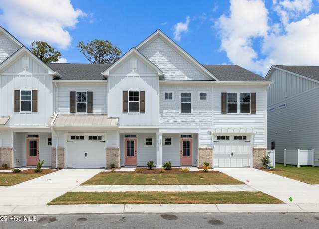 Property at 133 Freedom Park Rd, Beaufort, NC 28516, 3 beds, 2.5 baths
