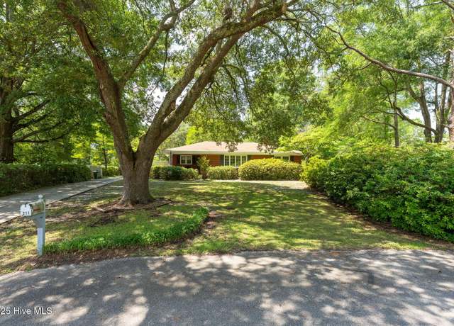Property at 211 Spruce Cir, Wilmington, NC 28403, 3 beds, 1 bath