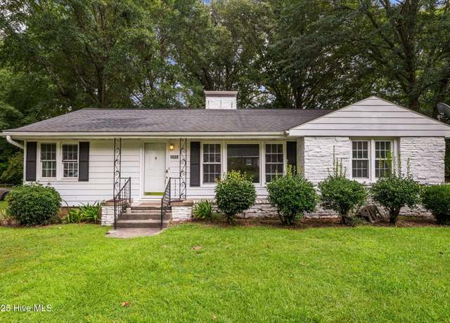 Property at 1608 Longwood Dr, Greenville, NC 27858, 3 beds, 2 baths
