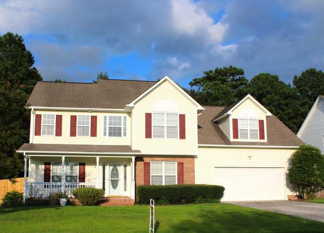 Property at 302 Altavista Loop, Jacksonville, NC 28546, 4 beds, 2.5 baths