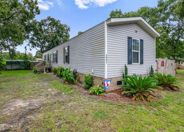 Property at 2097 Seashore Hills Rd SW, Supply, NC 28462, 3 beds, 2 baths