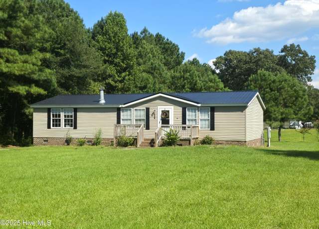 Property at 361 Fowler Manning Rd, Richlands, NC 28574, 3 beds, 2 baths