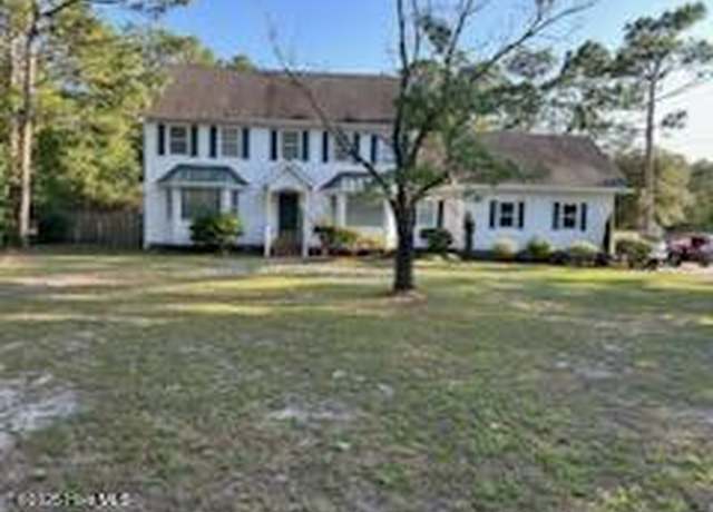 Property at 4602 Tall Tree Ln, Wilmington, NC 28409, 4 beds, 2.5 baths