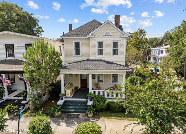 Property at 402 S 5th Ave, Wilmington, NC 28401, 3 beds, 2 baths