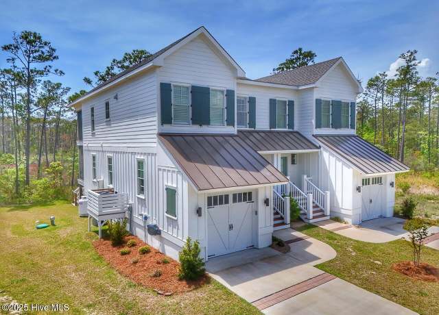 Property at 82 Back Cove Cir, Oriental, NC 28571, 2 beds, 3 baths