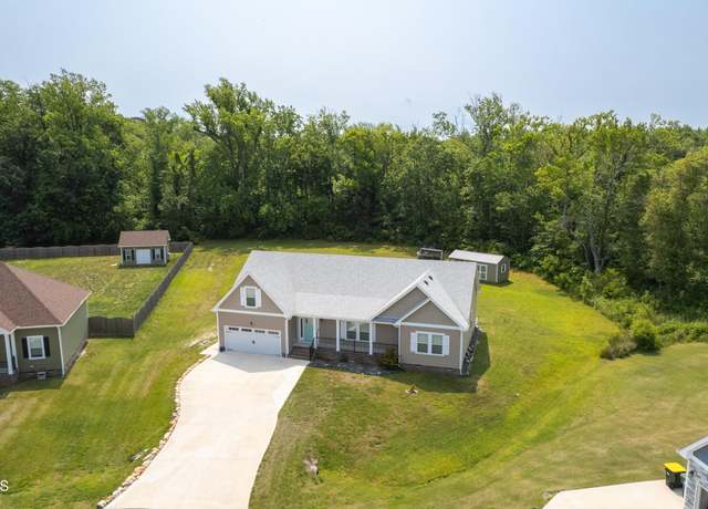 Property at 105 Sutryk Ct, Moyock, NC 27958, 4 beds, 3.5 baths
