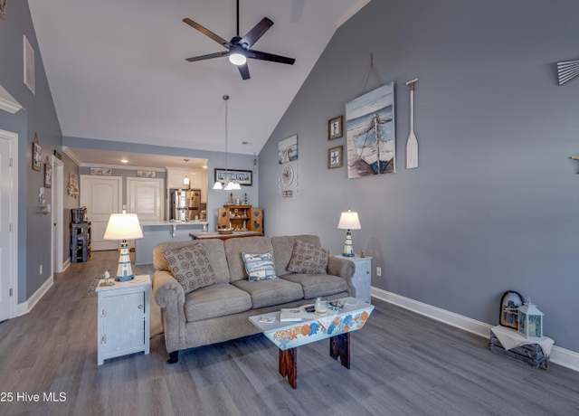 Property at 408 Stratton Pl #408, Washington, NC 27889, 2 beds, 2 baths