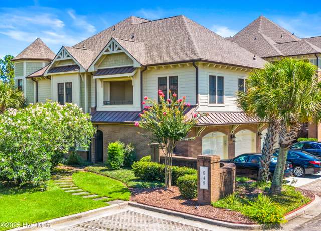 Property at 648 Village Park Dr #201, Wilmington, NC 28405, 2 beds, 2.5 baths