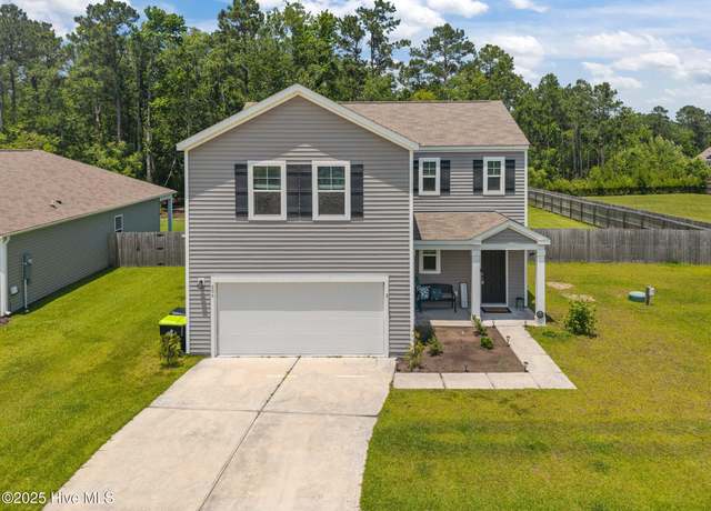 Property at 806 Lenox Dr, Holly Ridge, NC 28445, 4 beds, 2.5 baths