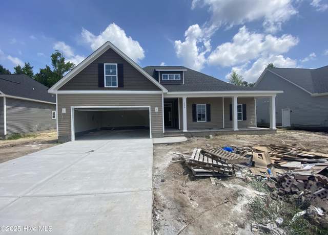 Property at 1904 Dew Meadow Dr, Winterville, NC 28590, 3 beds, 2 baths