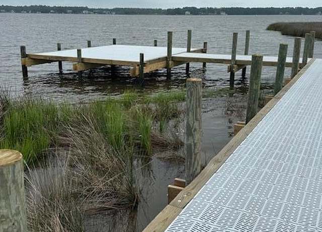 Property at 411 S Plantation Ln, Swansboro, NC 28584