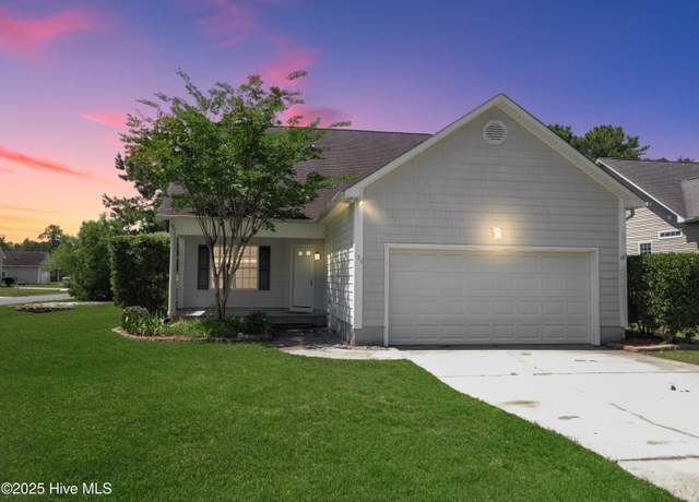 Property at 136 Leeward Ln, Hampstead, NC 28443, 3 beds, 3 baths