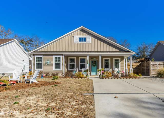 Property at 154 NE 9th St, Oak Island, NC 28465, 3 beds, 2 baths