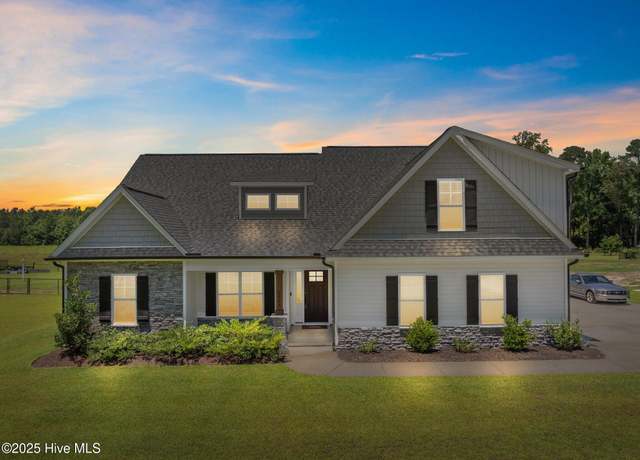 Property at 3063 Avon Rd, Greenville, NC 27858, 4 beds, 3.5 baths