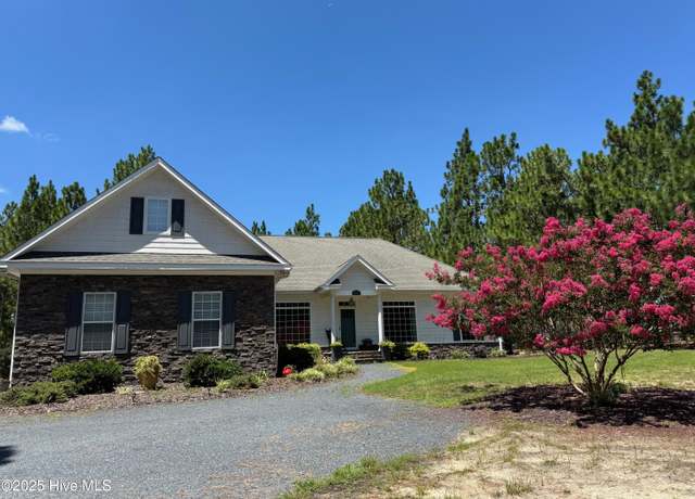 Property at 8935 Calloway Rd, Aberdeen, NC 28315, 4 beds, 4 baths