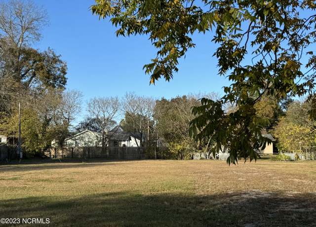 Property at 307 E Queen St, Edenton, NC 27932