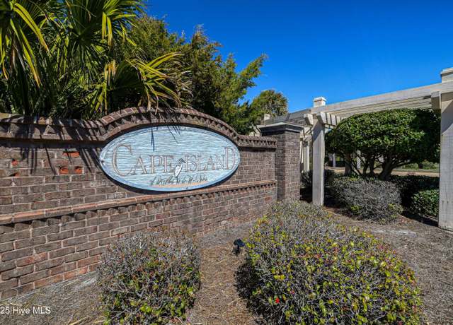 Property at 40 Sailview Dr, North Topsail Beach, NC 28460, 3 beds, 3.5 baths