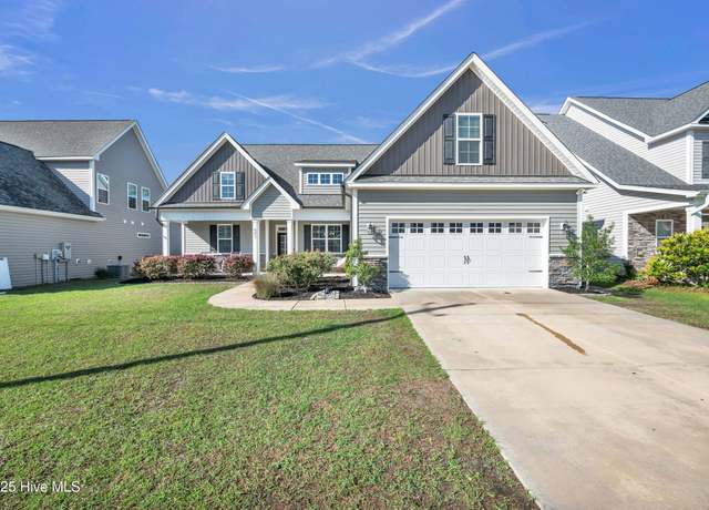 Property at 551 Aurora Pl, Hampstead, NC 28443, 4 beds, 3 baths